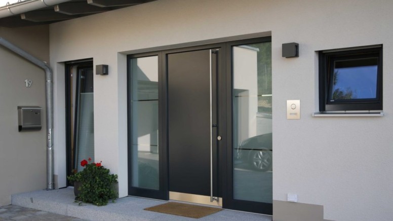 Türen aus Aluminium für das Hotel