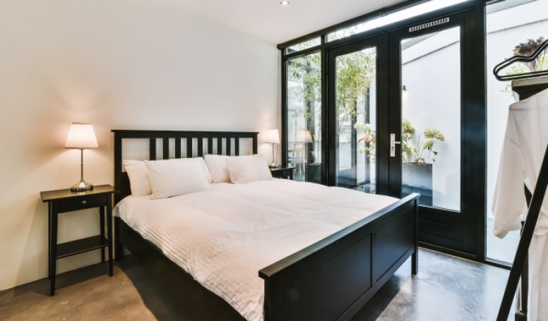 Aluminiumtür zum Schlafzimmer
